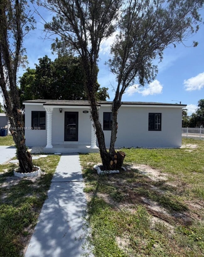 Building Photo - 1861 NW 163rd St