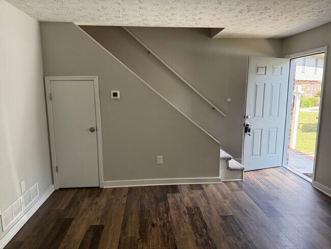 sala de estar - 1071 Oakland Ave SE