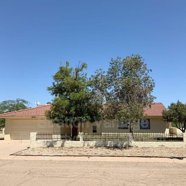 Building Photo - 24978 W Boone Dr