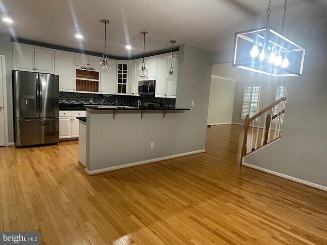 Building Photo - 6203 Toledo Pl