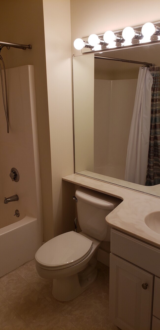 bath - 2488 Boston Post Rd