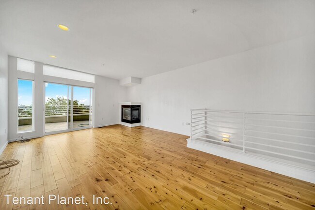 Building Photo - 2 br, 2.5 bath House - 767 Corbett Ave Uni...