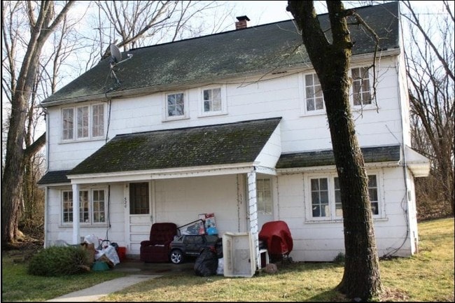 Building Photo - 514 - 530 Gravel Pike