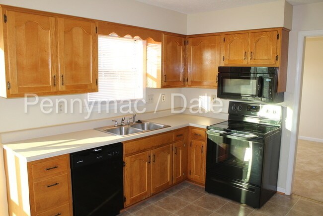 Foto del edificio - 7480 Marshall Corner Rd