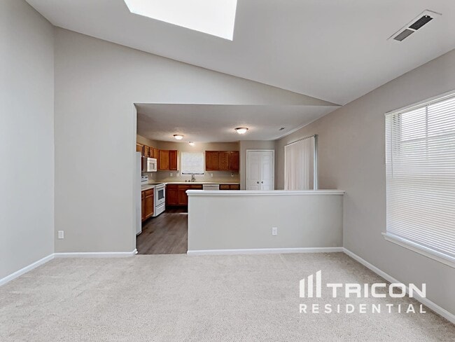 Building Photo - 11905 Breta Ct