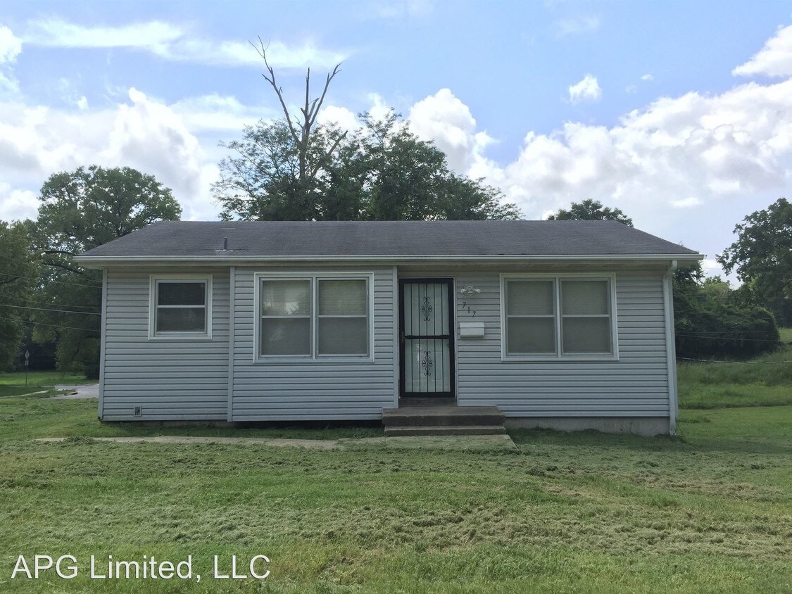 Foto principal - 717 S Benton St