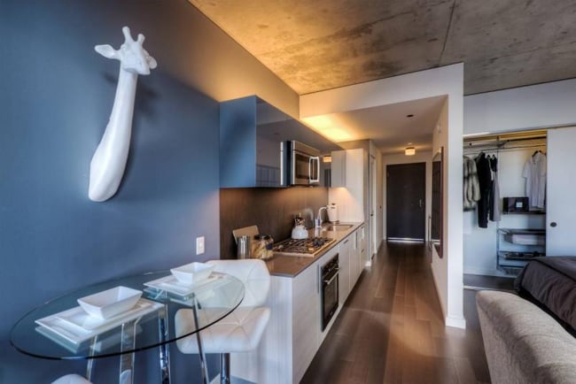 Photo - 745 W Division St Apartment