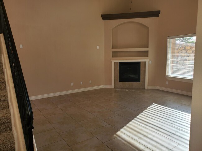 Building Photo - 3785 Coco Palm Dr