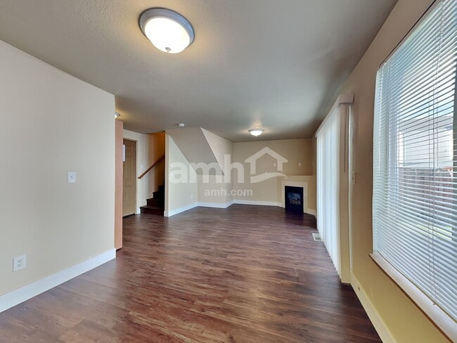 Foto del edificio - 16959 SW Whitley Way