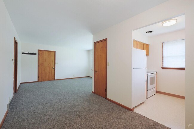 Foto del edificio - 387 S 44th St