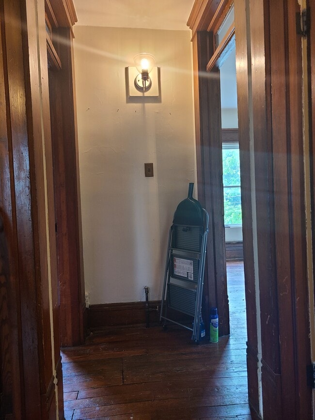Building Photo - S Main - Duplex