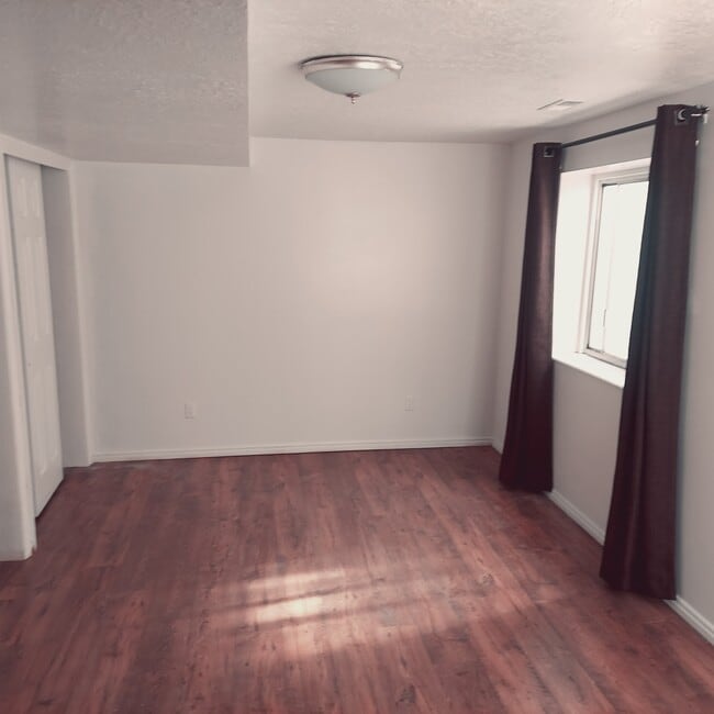 Building Photo - 4785 Bayport Way