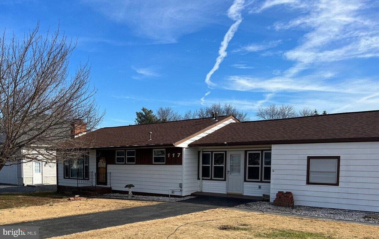 117 Plantation Dr, Winchester, VA 22602 House Rental in Winchester