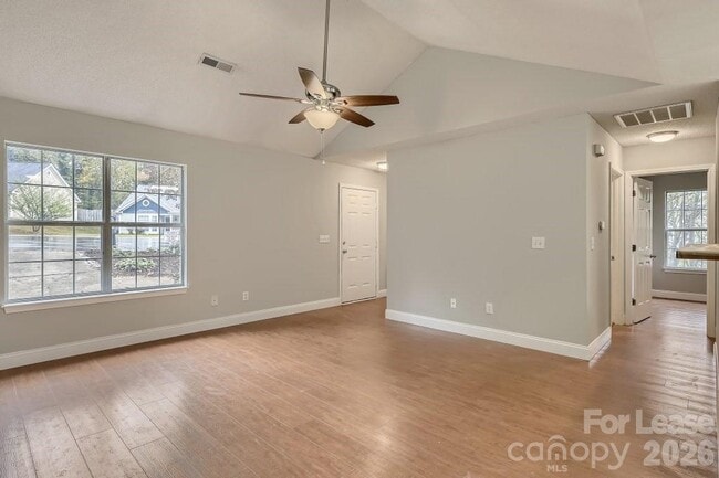 Building Photo - 431 Cedarcroft Dr