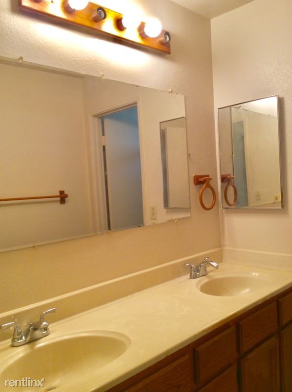Foto del edificio - 3227 Somerset Ave