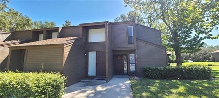 Building Photo - 22 Oxford Ln