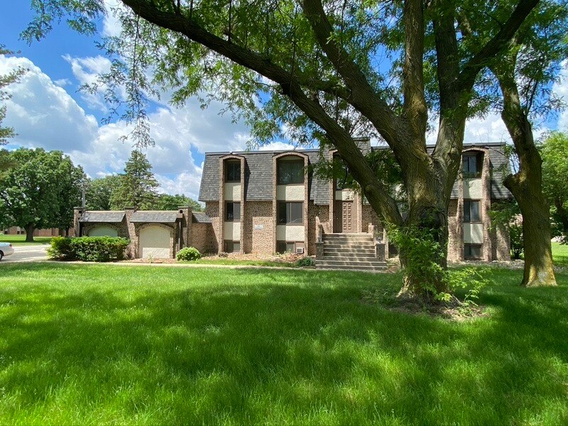 Foto del edificio - 823 Doran Dr