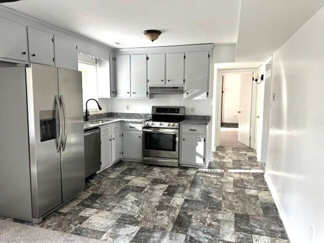 Photo - 4 bedrooms and 1.5 bathrooms-Skimino Hills House