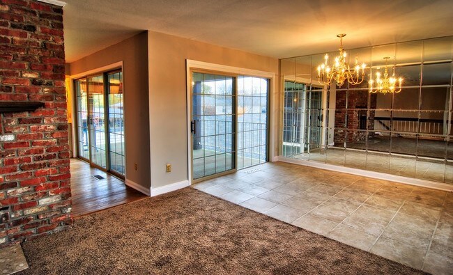 Foto del edificio - 952 Chatham Ln