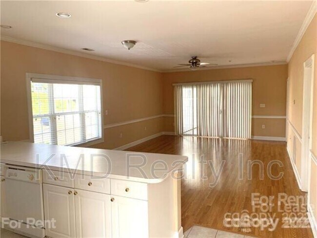 Foto del edificio - 9321 Meadow Vista Rd