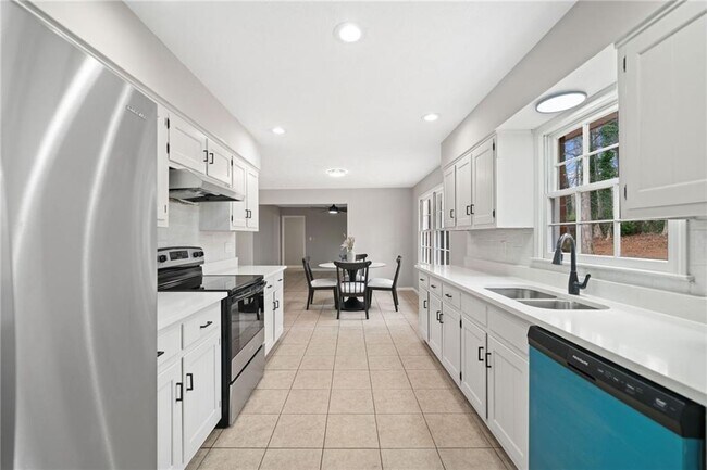 Foto del edificio - 1024 Allgood Ct