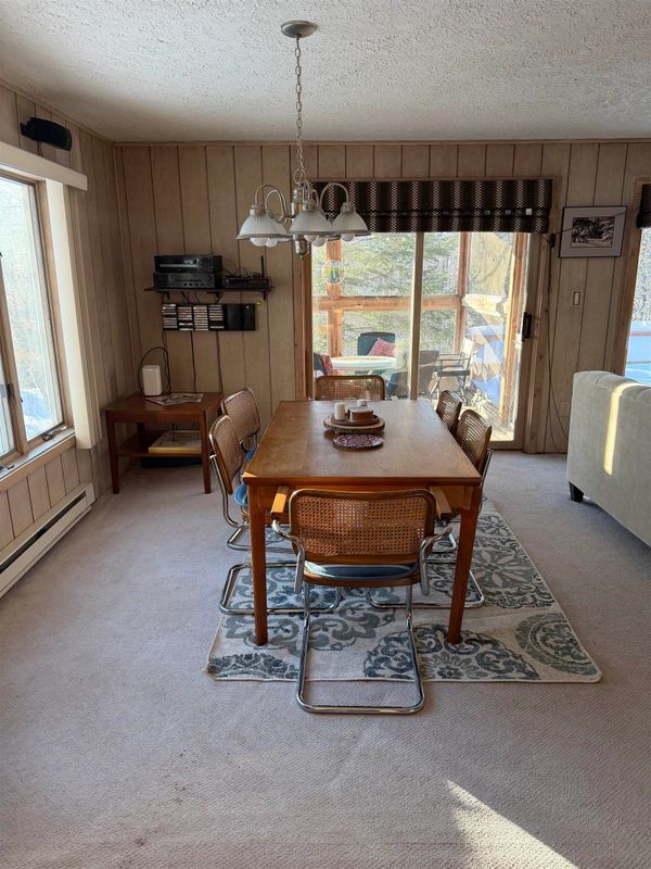 Foto del edificio - 127 Mountain Ridge Rd