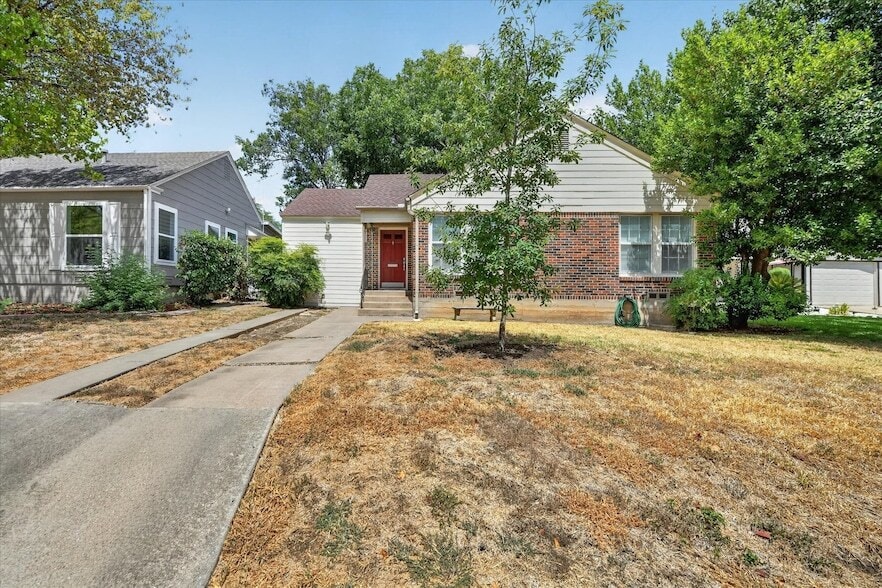 Photo - 4216 Donnelly Avenue