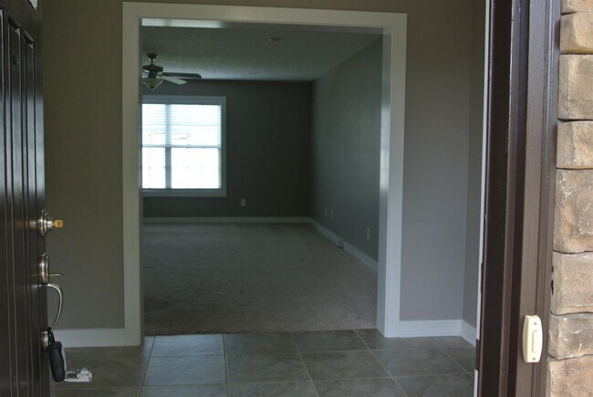 Building Photo - 1113 Blue Bell Way