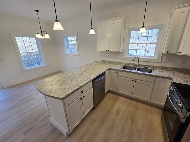 Building Photo - 1 Pine Grove Dr