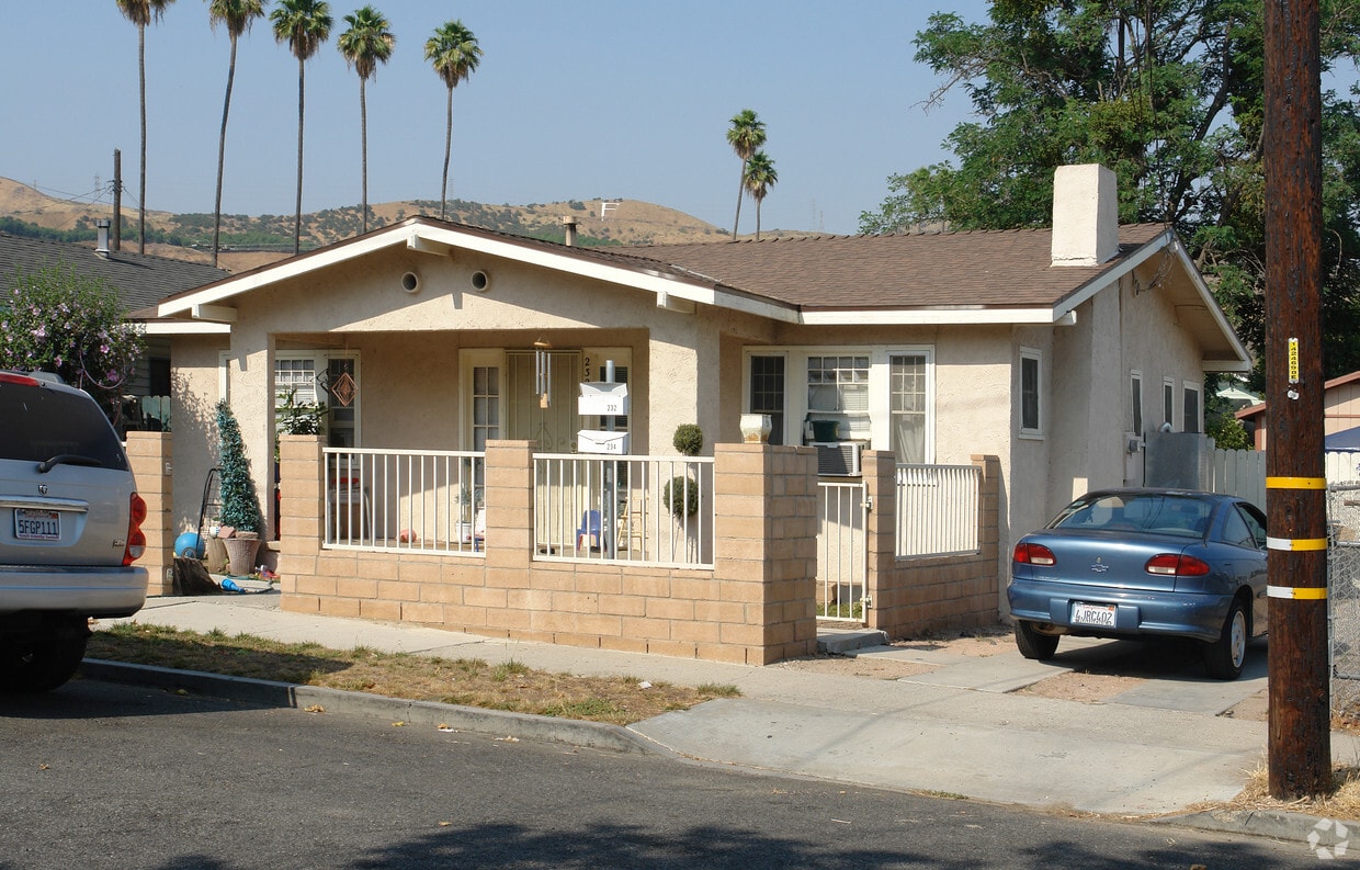 232234 Clay St, Fillmore, CA 93015 Apartments in Fillmore, CA