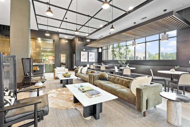 Foto del edificio - The Residences at Christenbury Village