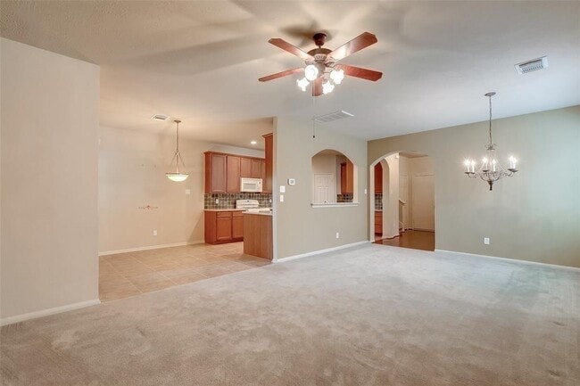 Building Photo - 14547 Gleaming Rose Dr
