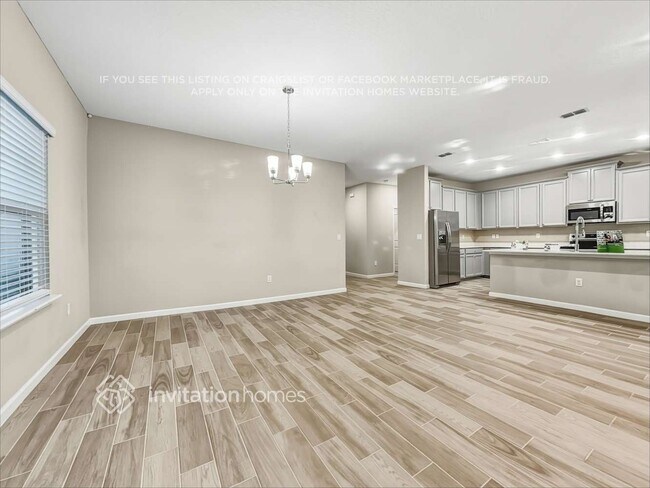 Building Photo - 9835 Lemon Grass Ln