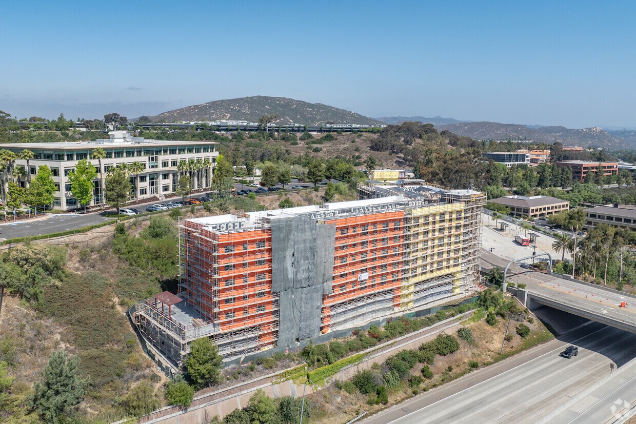 Context - Skyline Apartments