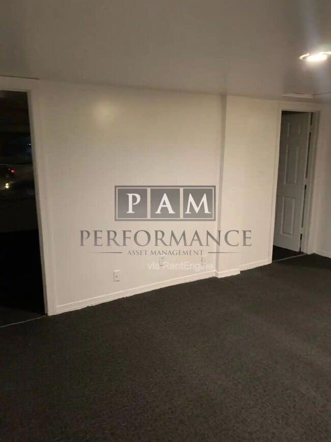 Building Photo - 1208 59th St