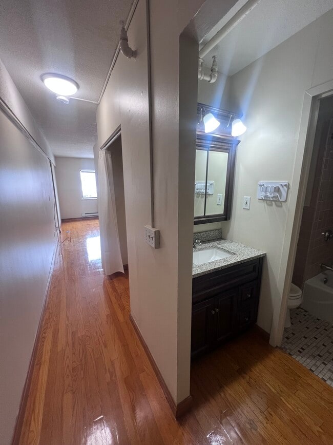 Foto del edificio - 217 Fuller St