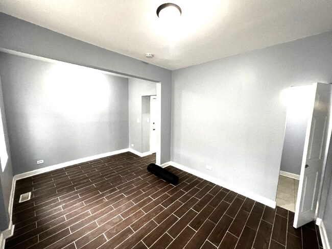Foto del edificio - 10410 S Maryland Ave