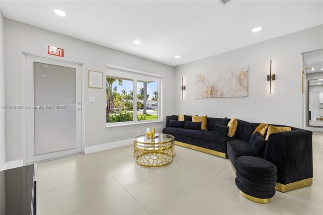 Foto del edificio - 1104 N 13th Terrace