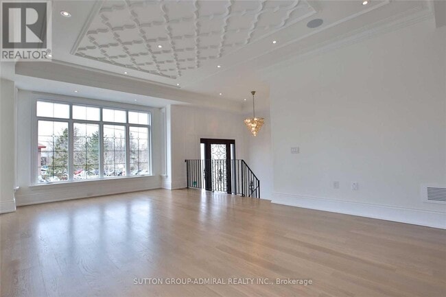 Building Photo - 305 Finch Ave E