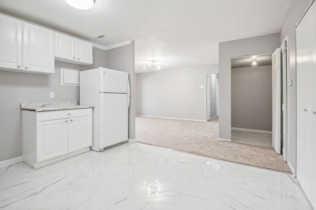 Building Photo - 19423 Brassie Pl