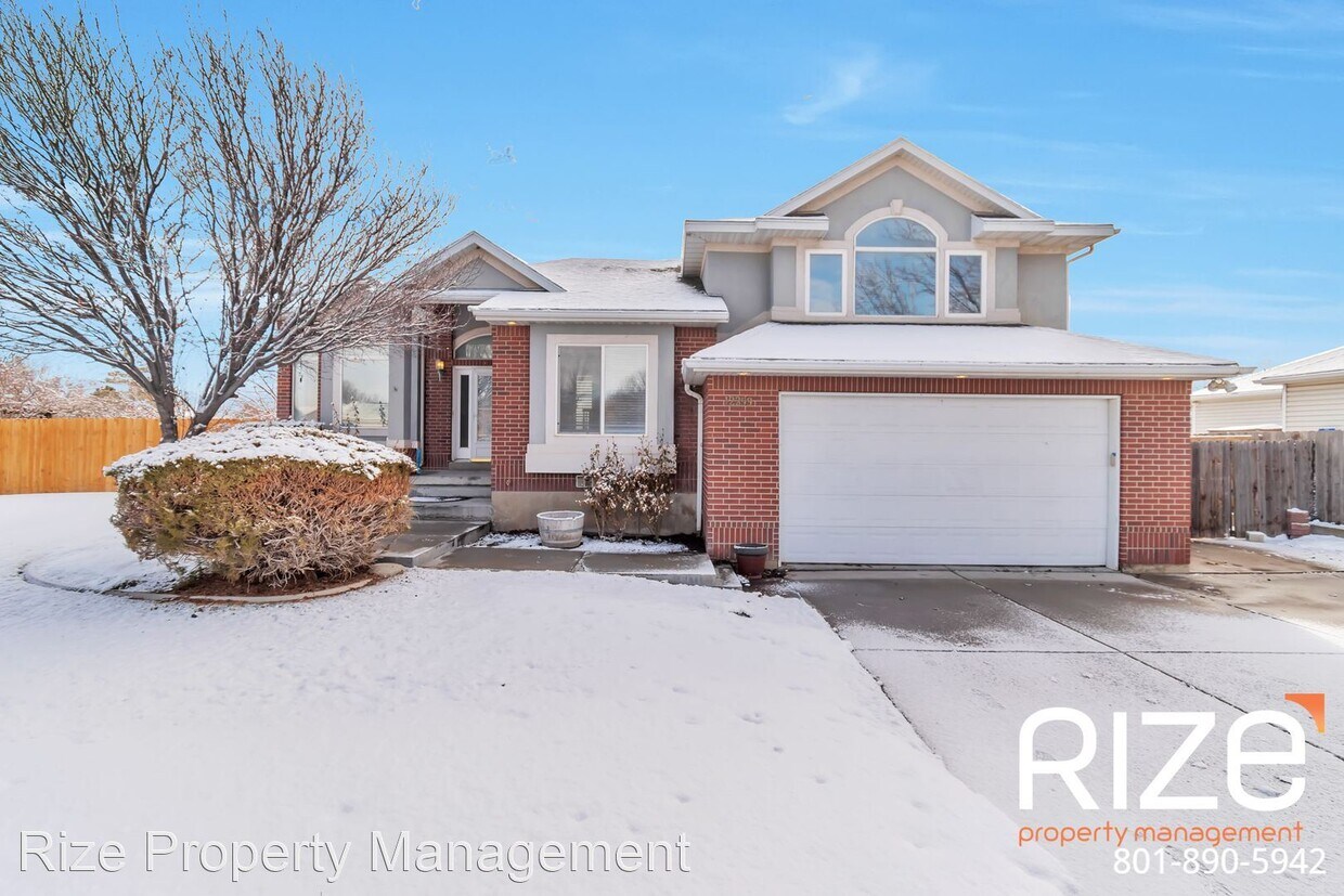 6 br, 4 bath House 12299 Laurel Chase Dr House Rental in Riverton