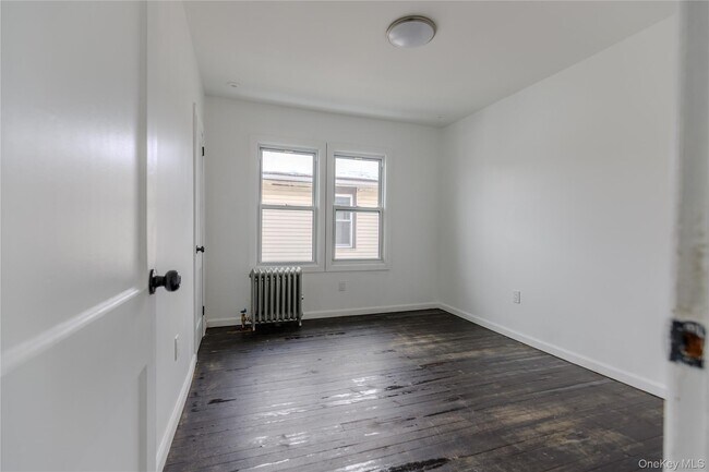 Building Photo - 119-32 164th St