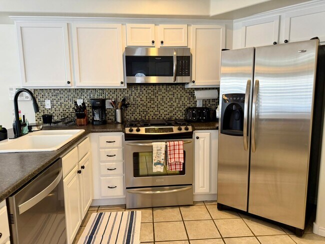 Foto del edificio - Townhouse within Walking Distance of Downtown Sugarhouse