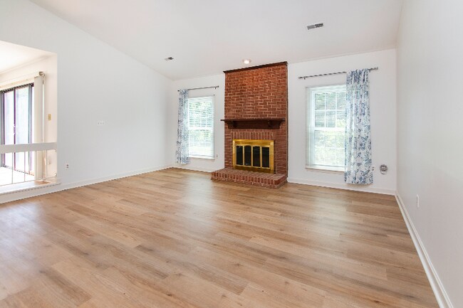 Building Photo - 8507 Kirehenbaum