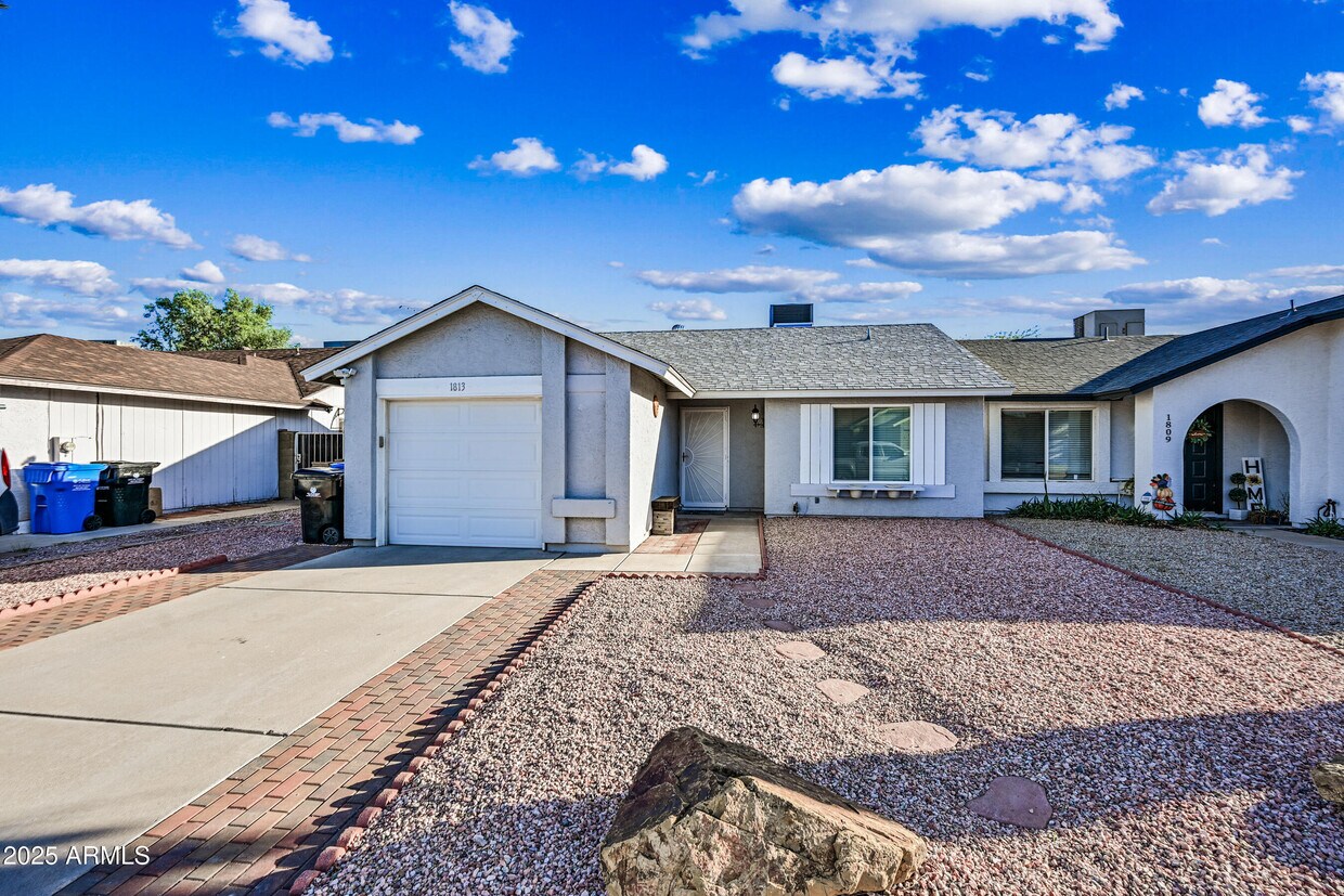 Foto principal - 1813 E Grandview Rd
