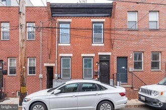 Building Photo - 1316 S Opal St