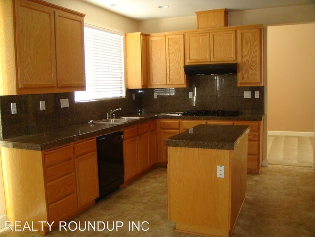 Building Photo - 6300 Monvalle Ct