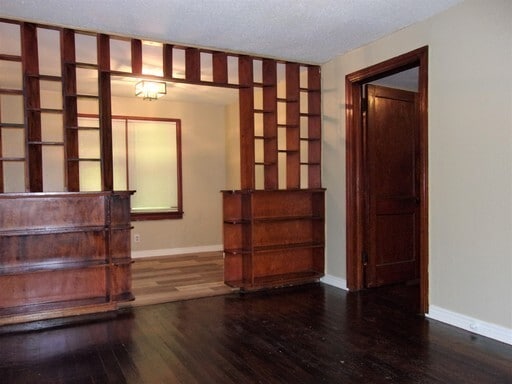 Building Photo - 525 SW 26th St