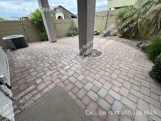Foto del edificio - 2725 E Mine Creek Rd