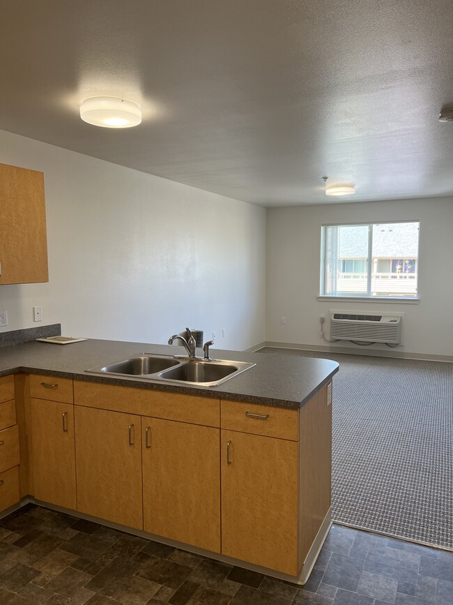 Building Photo - 2505 Austin Ln